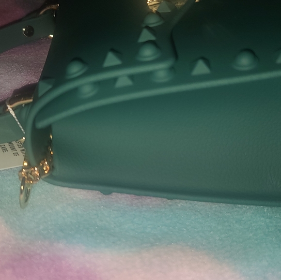 Most Wanted Purse - Picture 6 of 15